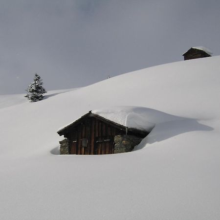 Tschatscha Nova Kappl  Buitenkant foto