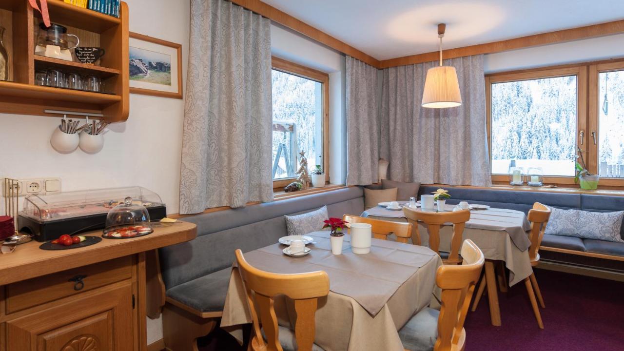 Tschatscha Nova Kappl  Buitenkant foto